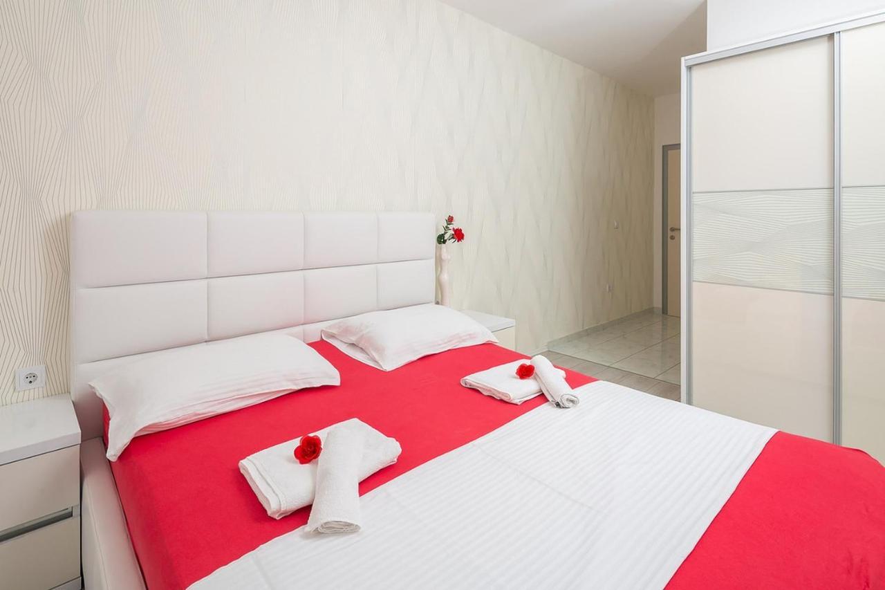 Apartmani Kaštelančić Podstrana Bagian luar foto