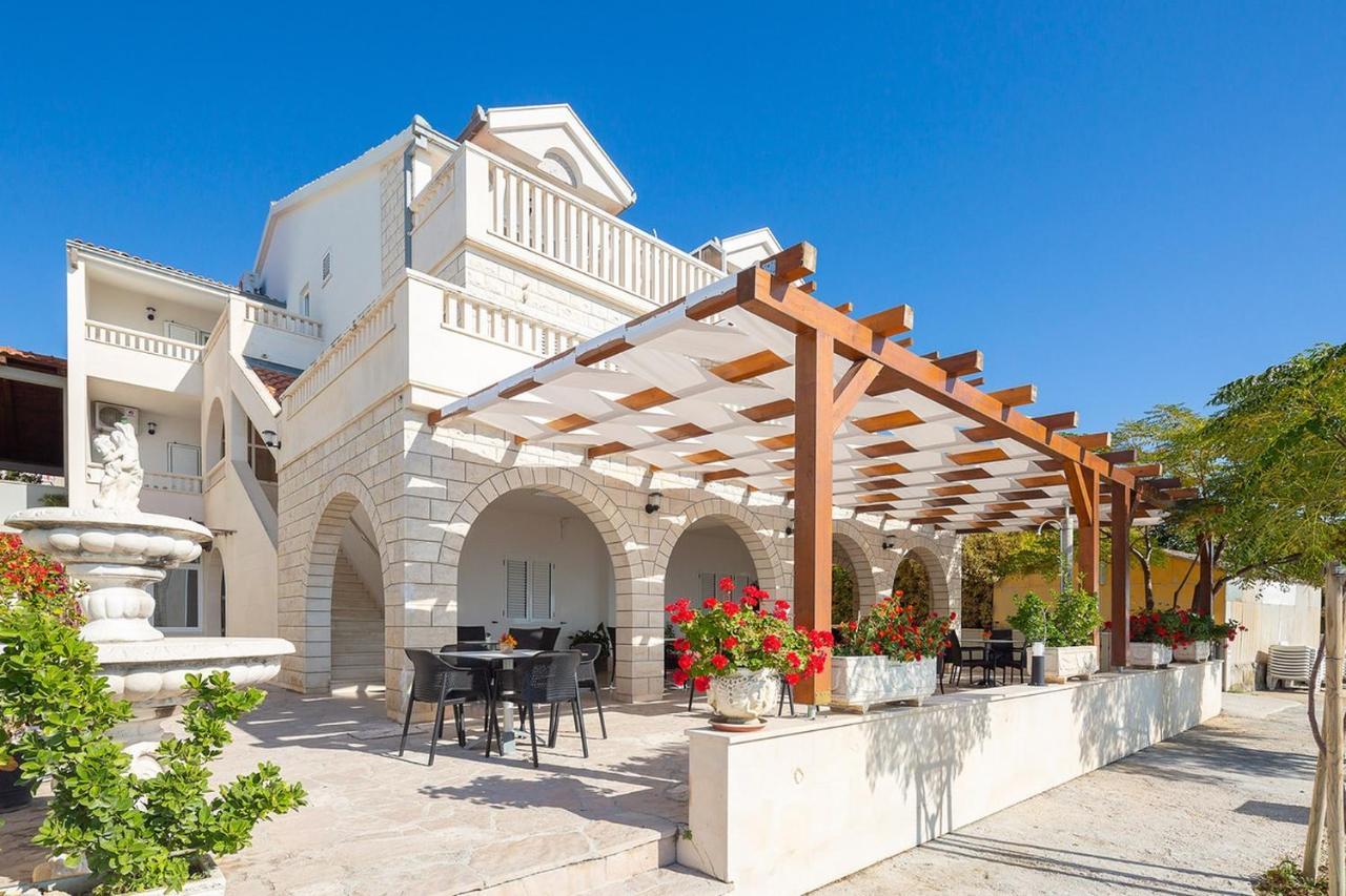 Apartmani Kaštelančić Podstrana Bagian luar foto