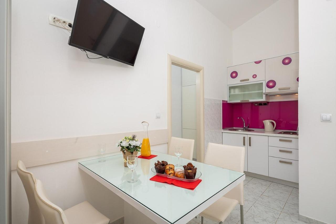 Apartmani Kaštelančić Podstrana Bagian luar foto