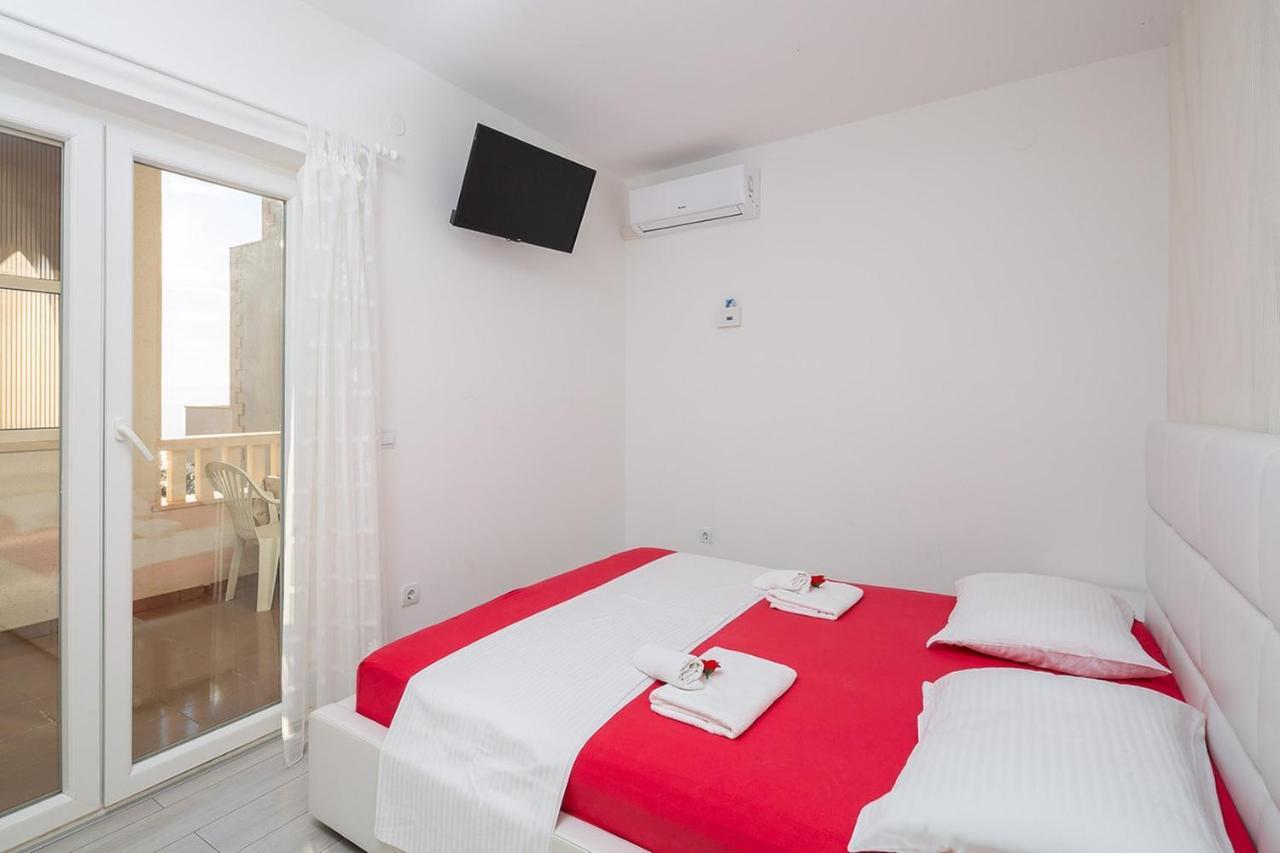 Apartmani Kaštelančić Podstrana Bagian luar foto