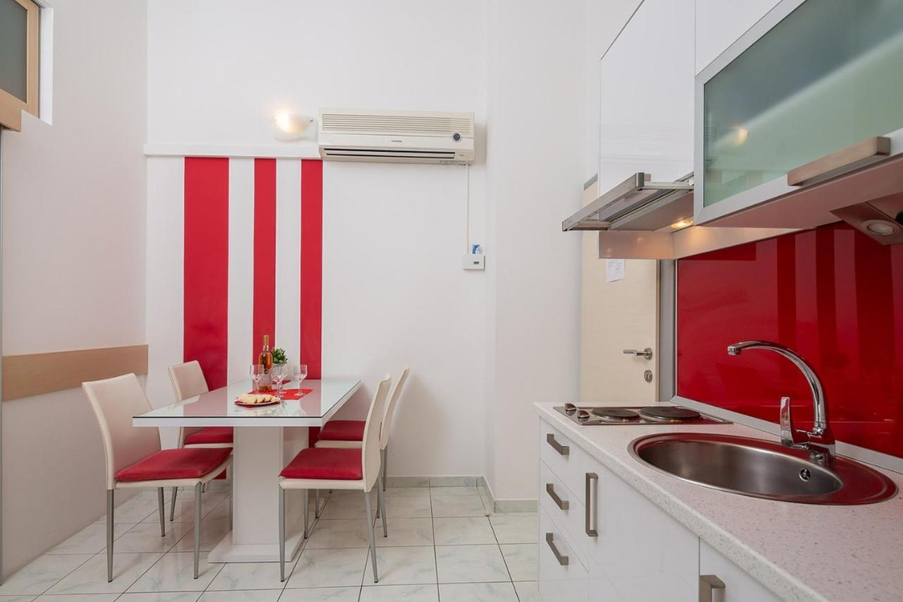 Apartmani Kaštelančić Podstrana Bagian luar foto