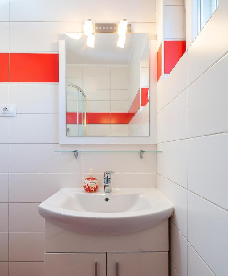 Apartmani Kaštelančić Podstrana Bagian luar foto