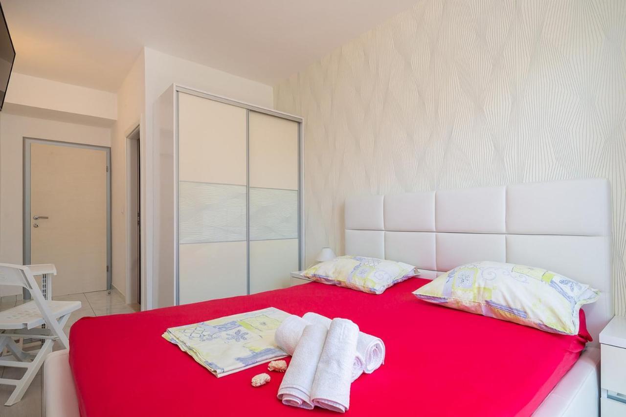 Apartmani Kaštelančić Podstrana Bagian luar foto