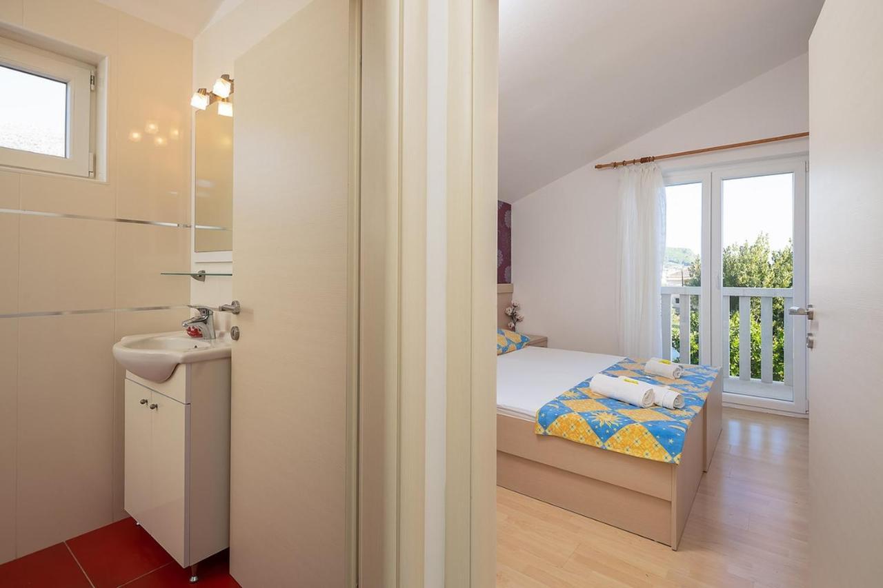 Apartmani Kaštelančić Podstrana Bagian luar foto